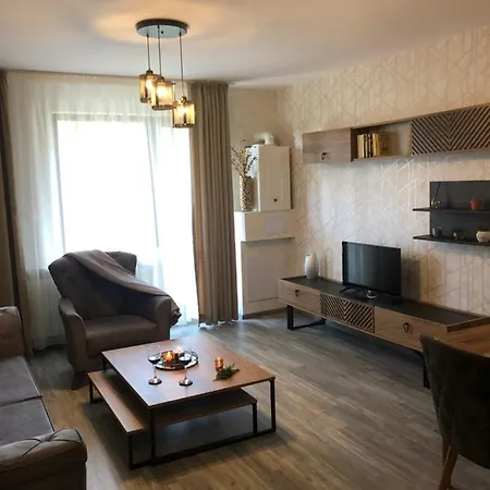 Luxury Studenets 3*